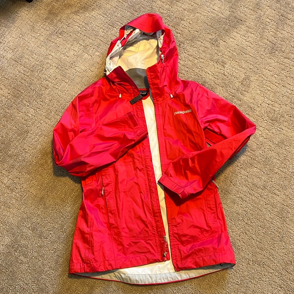 Patagonia Rain Coat XS Hot Pink Like New
